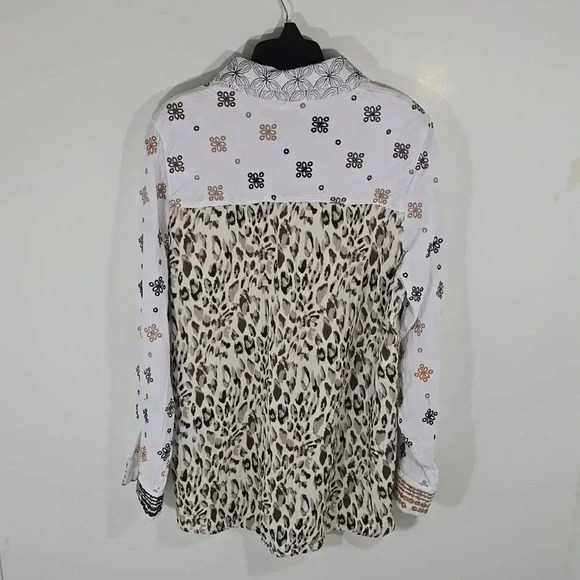 {Soft Surroundings} Gauzy Button-Down Embroidered Print Blouse - Medium - Picture 4 of 14
